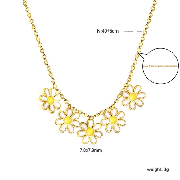 18K Gold Plated Stainless Steel Daisy Flower Necklace - Picture 2 of 5